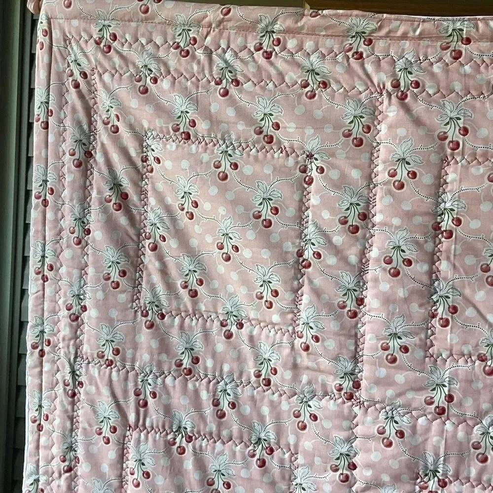 NWT. Floral Red and Pink Peonies Hand Crafted Quilt
